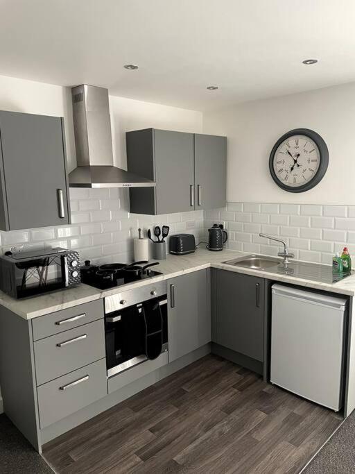 #6Bs 1 Bed Serviced Apartment Derby Bagian luar foto